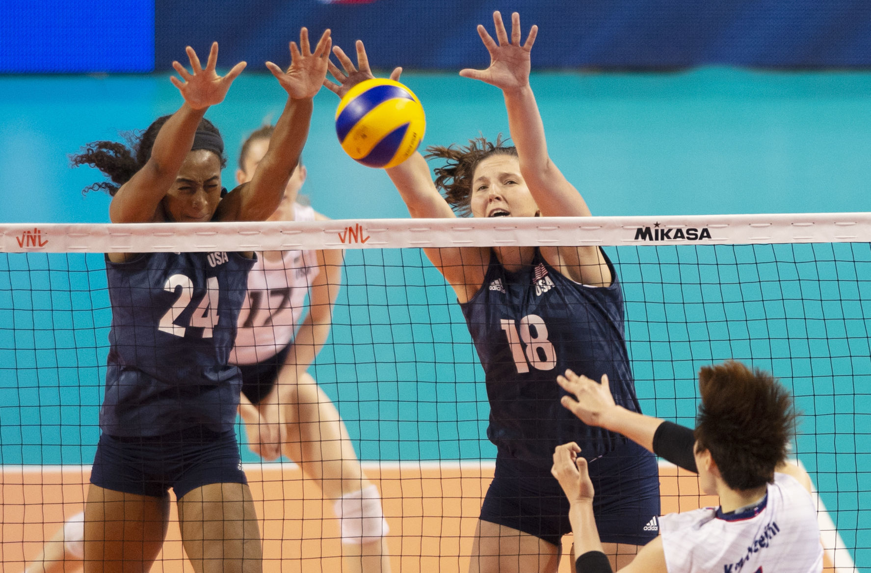 U.S. vs. Korea volleyball, 6.4
